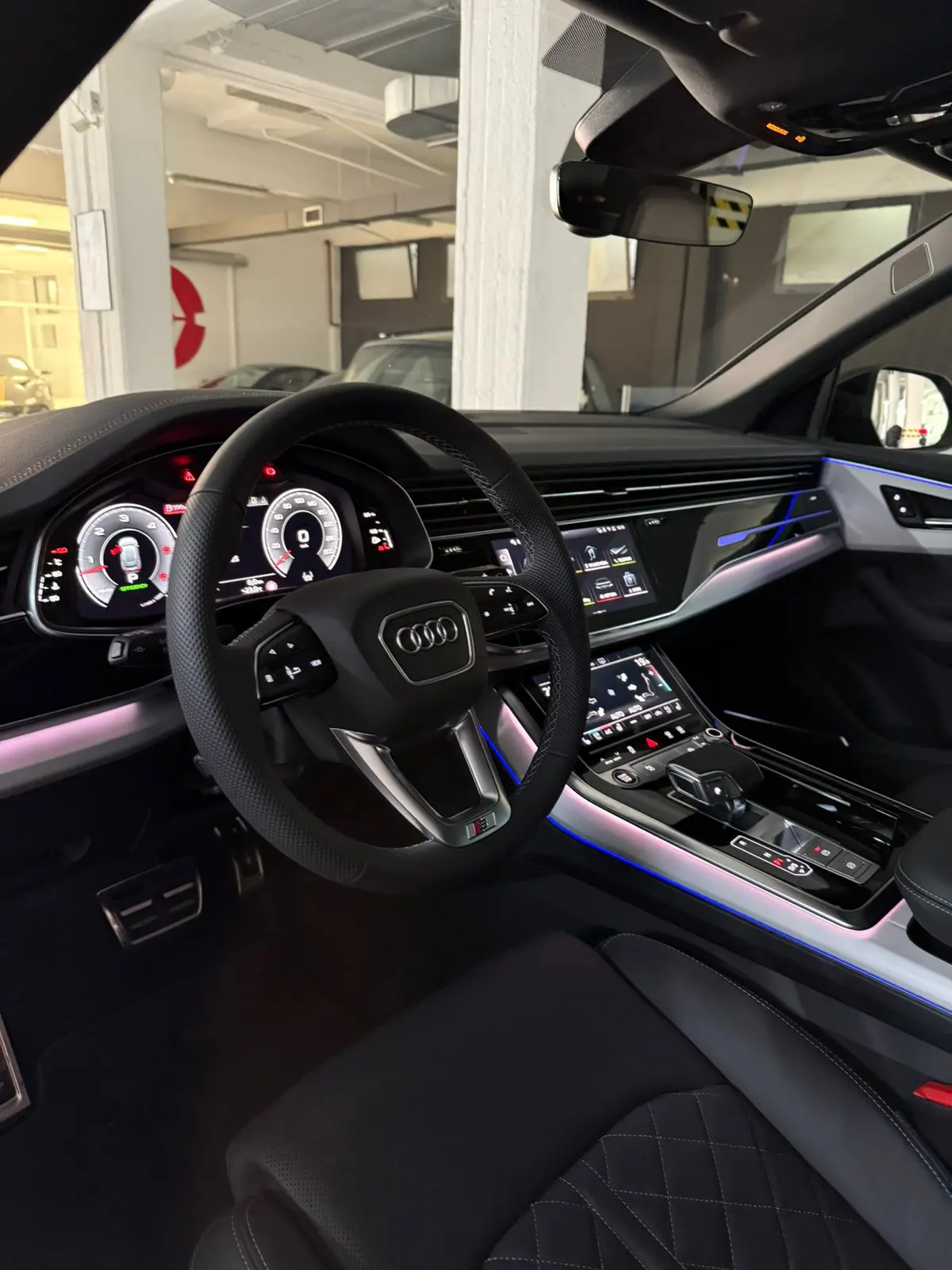 Audi Q8 2025, exterior — Venice Lux Car Rental, Venice. The Audi Q8 sits in the fleet as the calm, capable option for guests who want space and…