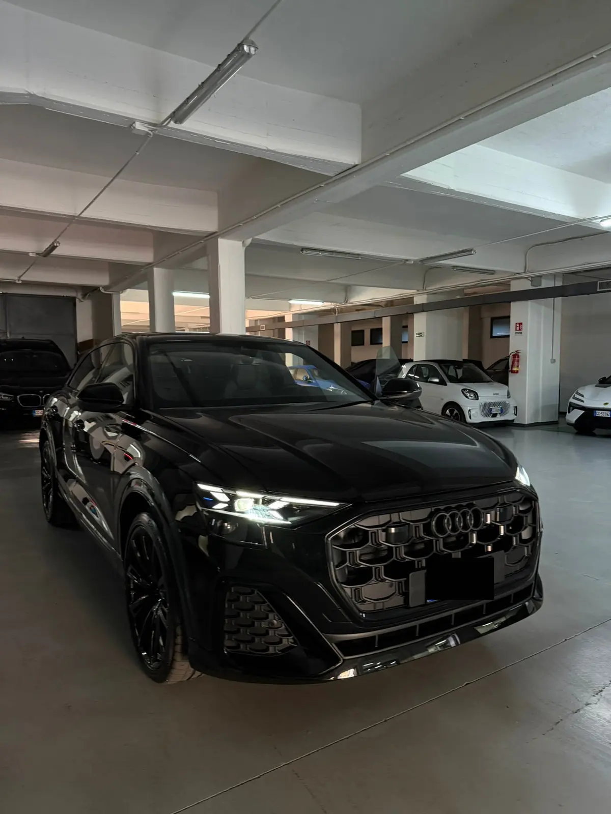 Audi Q8 2025, front view — Venice Lux Car Rental, Venice. The Audi Q8 sits in the fleet as the calm, capable option for guests who want space and…