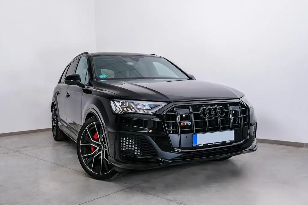 Audi SQ7 2025, interior — Venice Lux Car Rental, Venice. The Audi SQ7 pairs 507 hp with a seven-seat cabin, which makes it the practical choice…