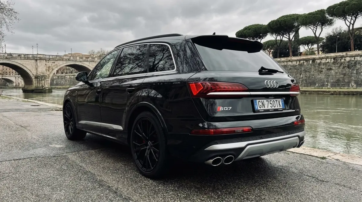 Audi SQ7 7seater 2023, exterior — Venice Lux Car Rental, Venice. The Audi SQ7 pairs a 530 hp V8 with genuine seven-seat capacity, which is the detail that…