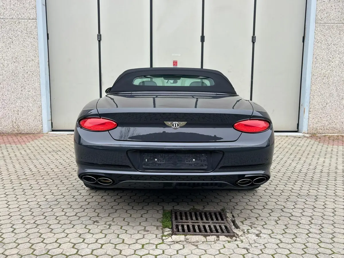 Bentley Continental GTC S V8 2025, dashboard — Venice Lux Car Rental, Venice. The Bentley Continental GTC S V8 is built for covering distance in comfort, not for…