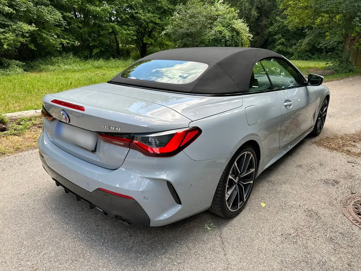 BMW 430i Cabrio 2023, front view — Venice Lux Car Rental, Venice. The BMW 430i Cabrio pairs a 245 hp turbocharged engine with a folding top, giving it an…