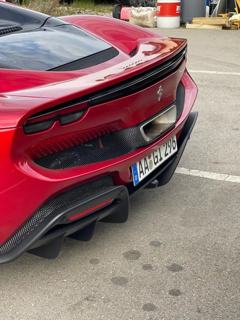 Ferrari 296 GTS Spider 2025, rear view — Venice Lux Car Rental, Venice. The 2025 Ferrari 296 GTS Spider pairs a plug-in hybrid V6 with 819 hp, a figure that puts…