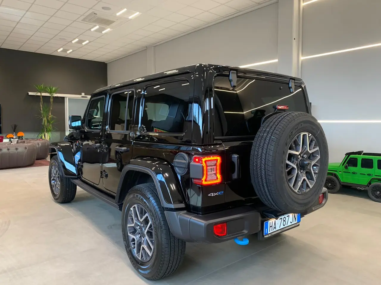 Jeep Wrangler 2025, exterior — Venice Lux Car Rental, Venice. The 2025 Jeep Wrangler brings a different kind of character to the fleet: upright, boxy,…