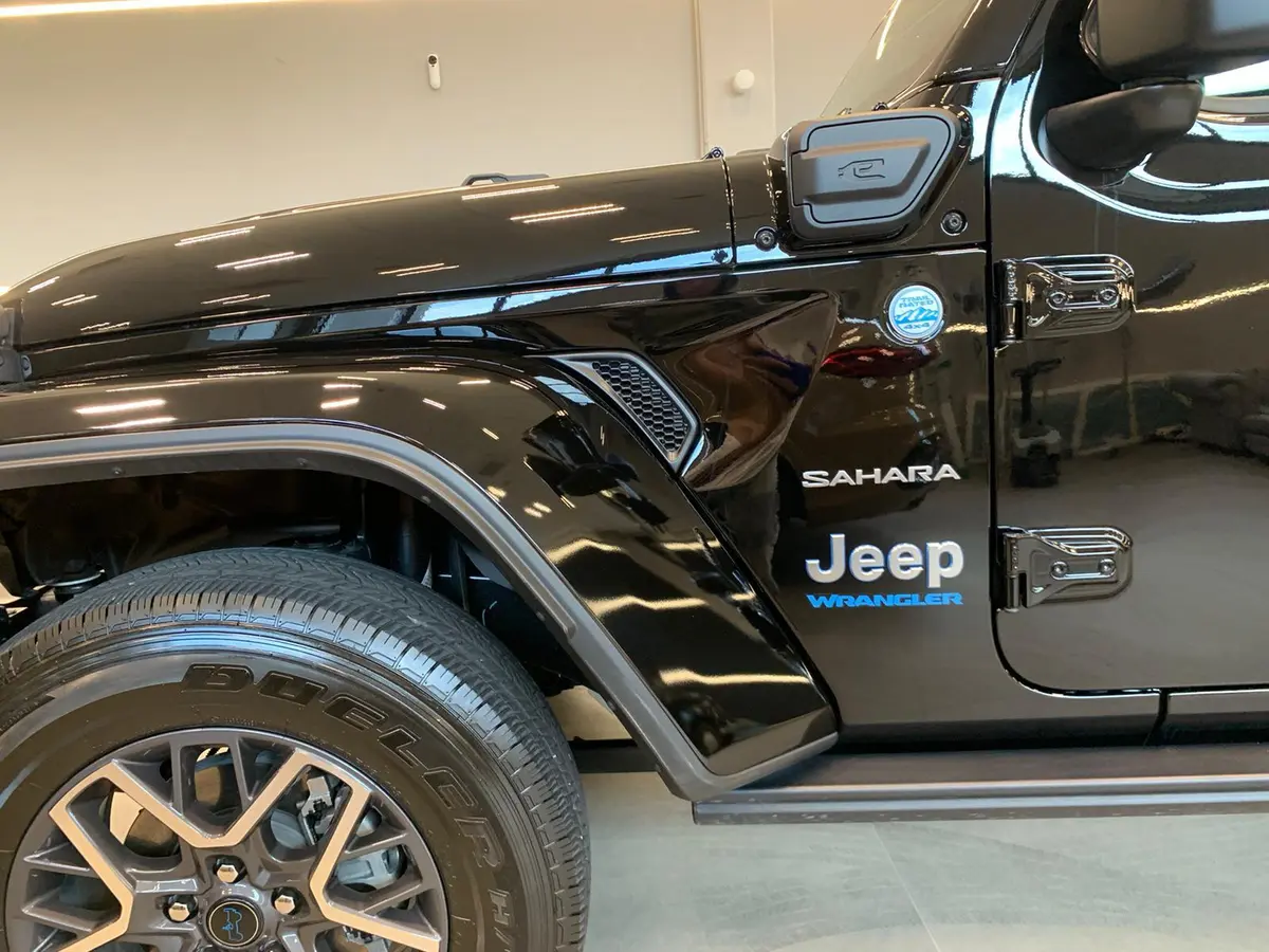 Jeep Wrangler 2025, rear view — Venice Lux Car Rental, Venice. The 2025 Jeep Wrangler brings a different kind of character to the fleet: upright, boxy,…