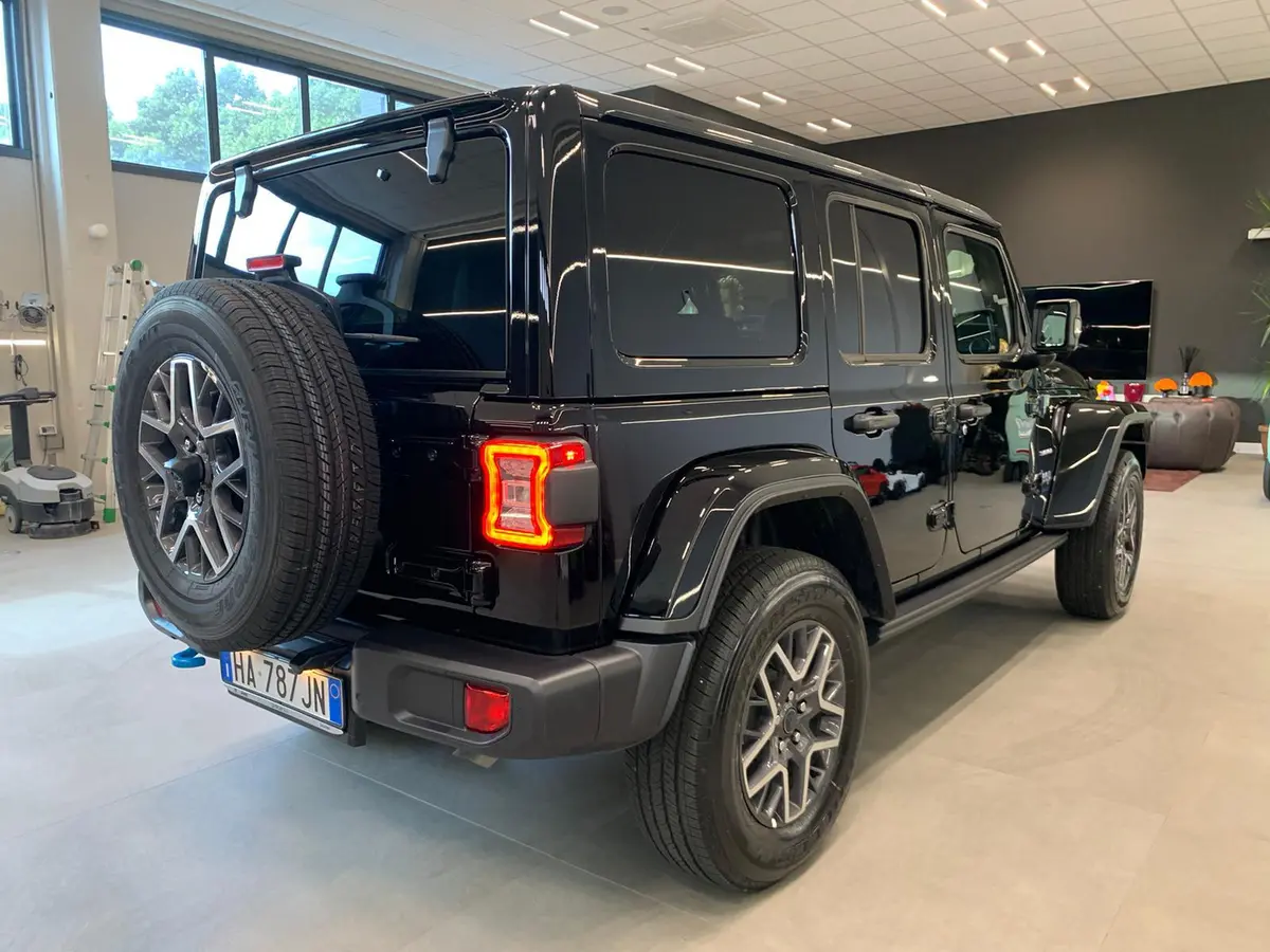 Jeep Wrangler 2025, interior — Venice Lux Car Rental, Venice. The 2025 Jeep Wrangler brings a different kind of character to the fleet: upright, boxy,…