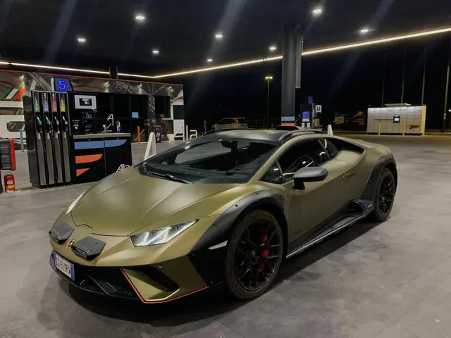 Lamborghini Huracan Sterrato 2024 — Venice Lux Car Rental, Venice