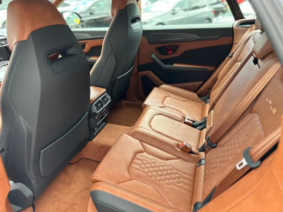 Lamborghini Urus S 2023, exterior — Venice Lux Car Rental, Venice. The Lamborghini Urus S carries its 657 hp with the kind of composure that makes five…