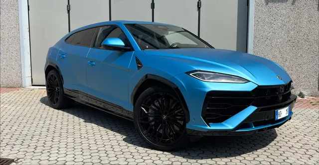 Lamborghini Urus SE 2025 — Venice Lux Car Rental, Venice
