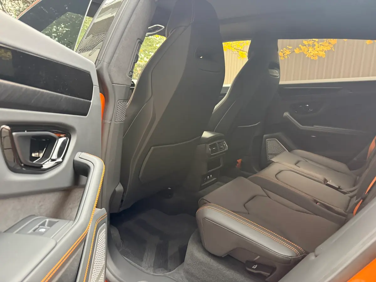 Lamborghini URUS SE 2025, dashboard — Venice Lux Car Rental, Venice. The Lamborghini URUS SE is built for people who don't want to choose between a supercar…