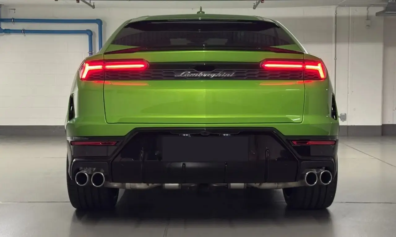 Lamborghini Urus SE 2026, rear view — Venice Lux Car Rental, Venice. The Lamborghini Urus SE brings 800 hp and a five-seat cabin to a body style built for…