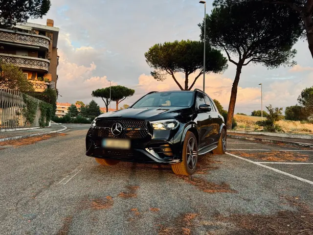 Mercedes Benz GLE 450 AMG 2024 — Venice Lux Car Rental, Venice