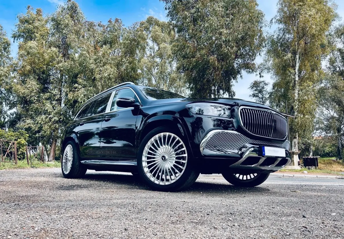 Mercedes Benz GLS Maybach 2022, exterior — Venice Lux Car Rental, Venice. The Mercedes-Benz GLS Maybach carries its weight with a calm, deliberate authority. With…