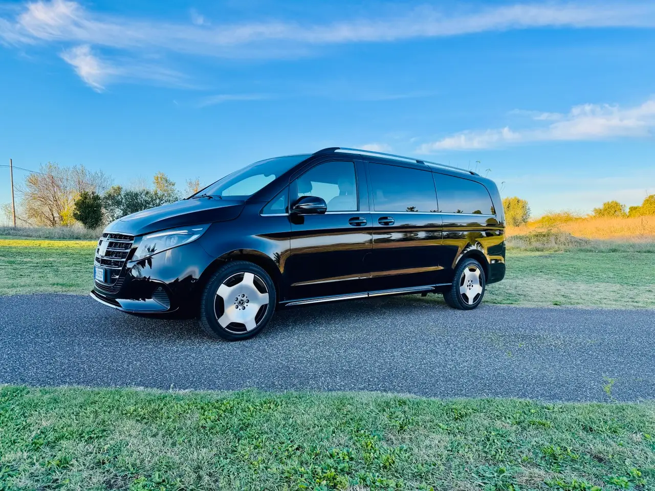 Mercedes Benz V300 4x4 XL Exclusive 7 seats 2025 — Venice Lux Car Rental, Venice. The Mercedes Benz V300 4x4 XL Exclusive is built around space rather than speed, and…