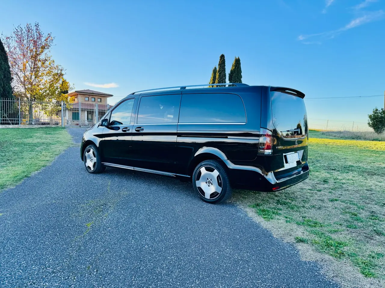 Mercedes Benz V300 4x4 XL Exclusive 7 seats 2025, exterior — Venice Lux Car Rental, Venice. The Mercedes Benz V300 4x4 XL Exclusive is built around space rather than speed, and…