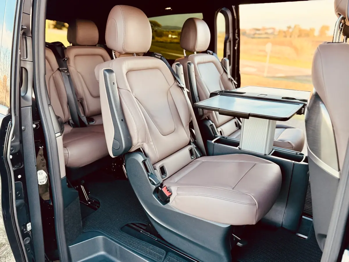 Mercedes Benz V300 4x4 XL Exclusive 7 seats 2025, rear view — Venice Lux Car Rental, Venice. The Mercedes Benz V300 4x4 XL Exclusive is built around space rather than speed, and…