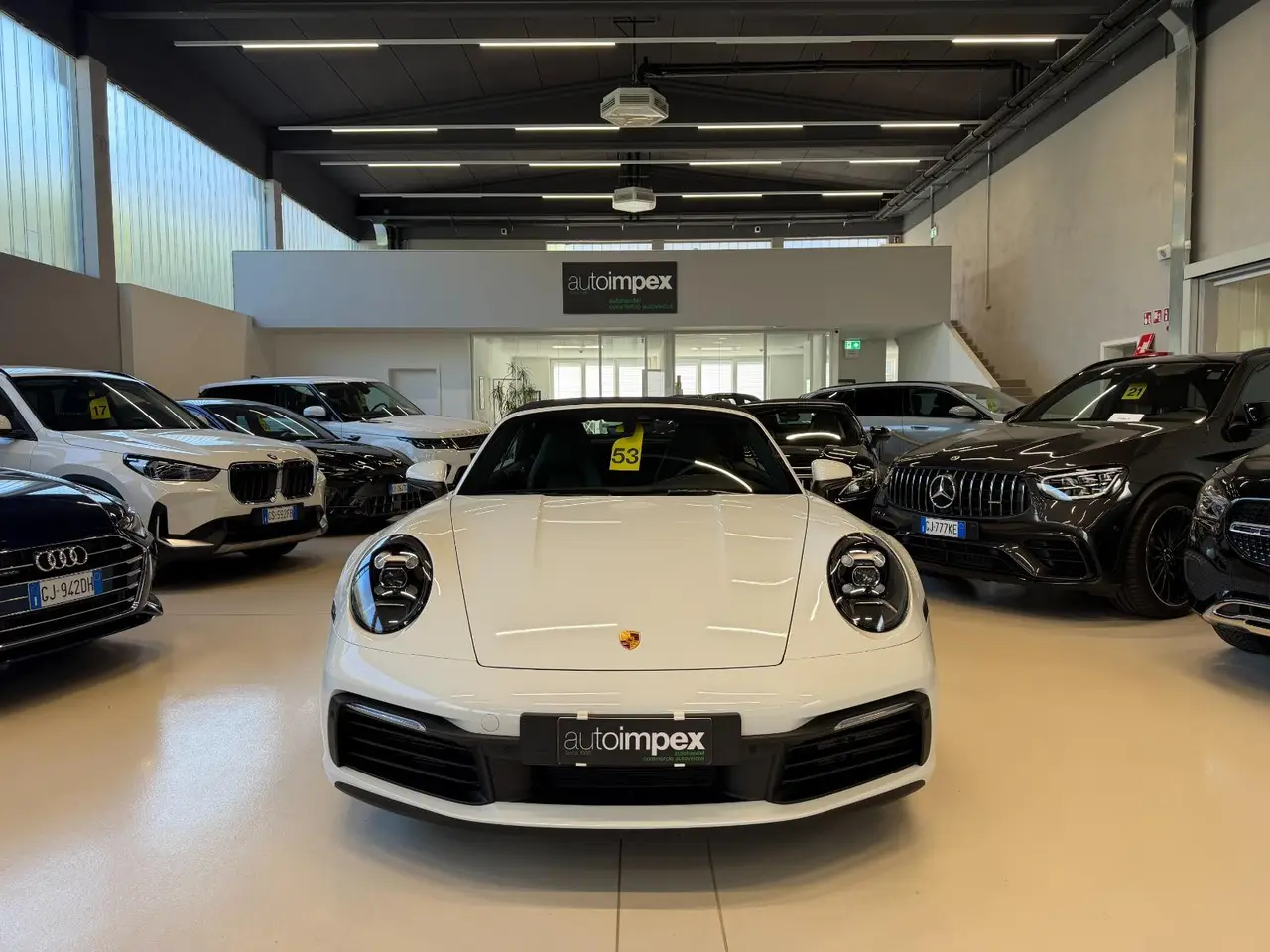 Porsche 911 Carrera S Cabrio (992) 2025, dashboard — Venice Lux Car Rental, Venice. The 2025 Porsche 911 Carrera S Cabrio (992) is built for drivers who want engagement over…