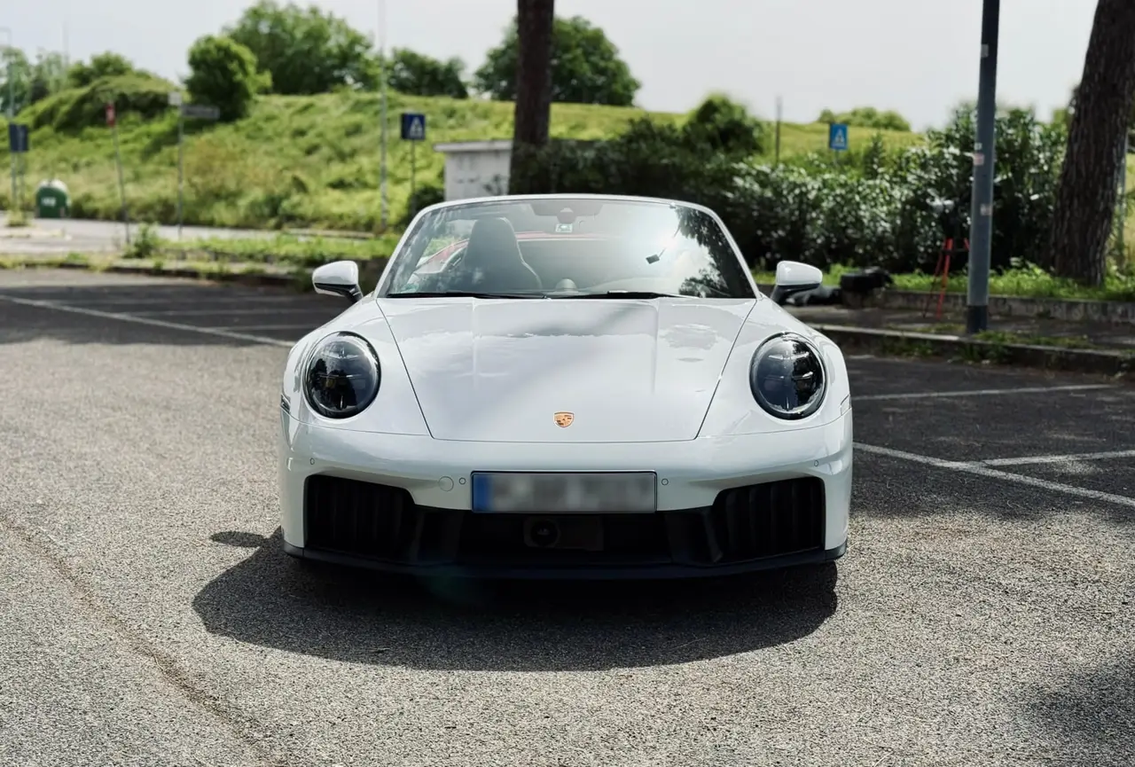 Porsche 992.2 Carrera 4 GTS Cabrio 2025, exterior — Venice Lux Car Rental, Venice. The 992.2 Carrera 4 GTS Cabrio pairs 540 hp with all-wheel drive, a combination that…