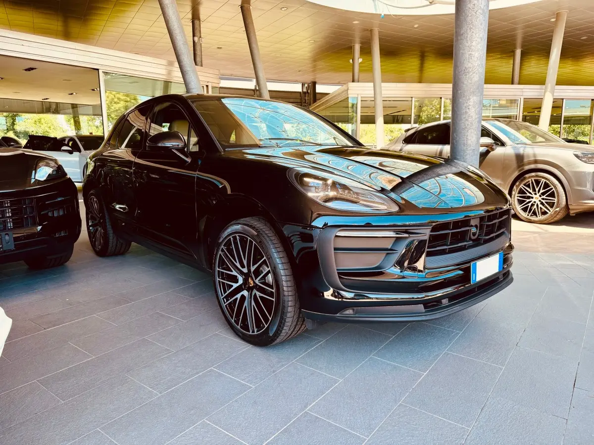 Porsche Macan 2024, exterior — Venice Lux Car Rental, Venice. The 2024 Porsche Macan strikes a practical balance for guests who want genuine Porsche…
