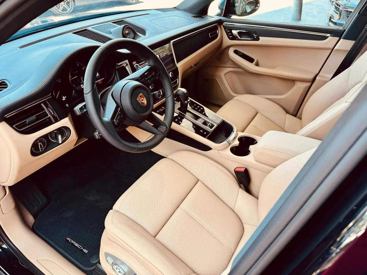Porsche Macan 2024, front view — Venice Lux Car Rental, Venice. The 2024 Porsche Macan strikes a practical balance for guests who want genuine Porsche…