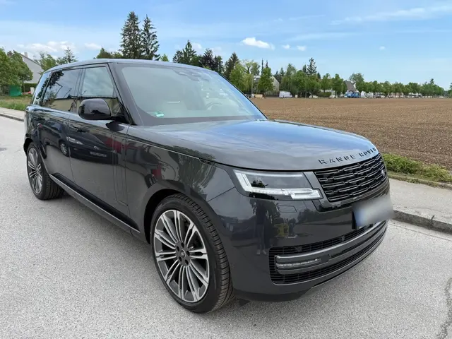 Rover Range Rover Autobiography D350 7s 2025 — Venice Lux Car Rental, Venice
